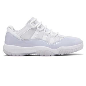 White and lilac purple Low-Top Jordan's